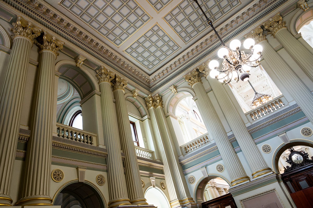The ceiling of the vestibule.